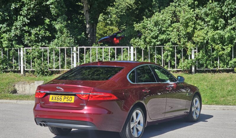 Jaguar XF 2.0d Portfolio Auto Euro 6 (s/s) 4dr full
