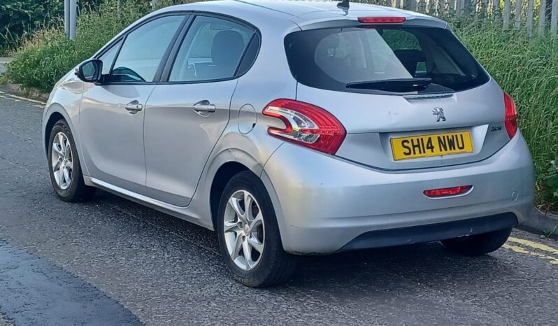 Peugeot 208 1.2 VTi Active Euro 5 5dr full