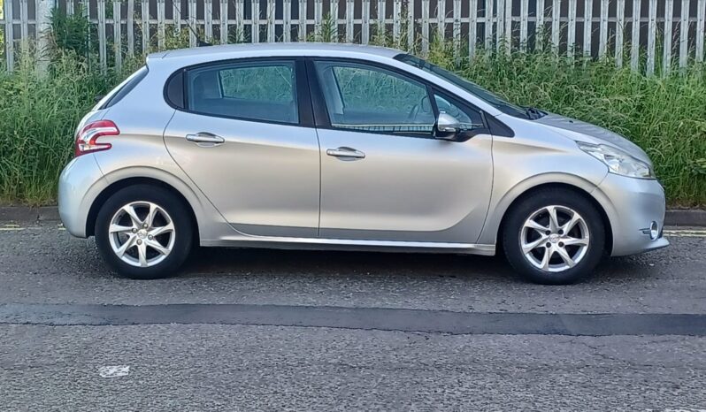 Peugeot 208 1.2 VTi Active Euro 5 5dr full