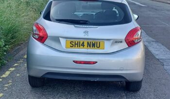 Peugeot 208 1.2 VTi Active Euro 5 5dr full