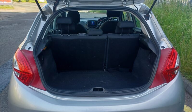 Peugeot 208 1.2 VTi Active Euro 5 5dr full