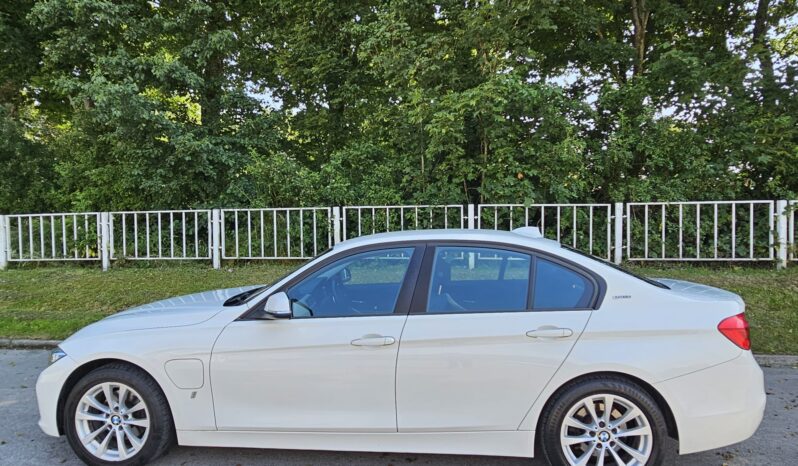 BMW 3 Series 2.0 330e 7.6kWh SE Auto Euro 6 (s/s) 4dr full
