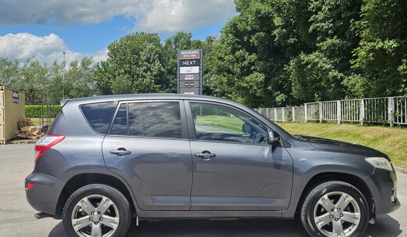 Toyota RAV4 2.2 D-CAT XT-R Auto 4WD Euro 5 5dr full