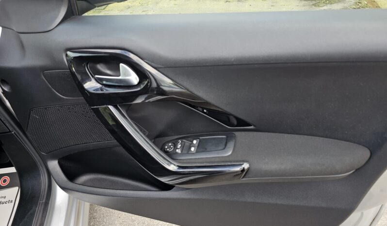 Peugeot 208 1.2 PureTech Active Euro 6 5dr full