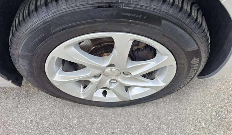 Peugeot 208 1.2 PureTech Active Euro 6 5dr full