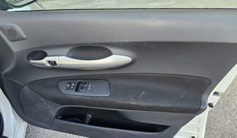 Toyota Auris 1.33 Dual VVT-i Edition Euro 5 (s/s) 5dr full