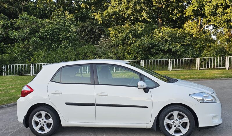 Toyota Auris 1.33 Dual VVT-i Edition Euro 5 (s/s) 5dr full