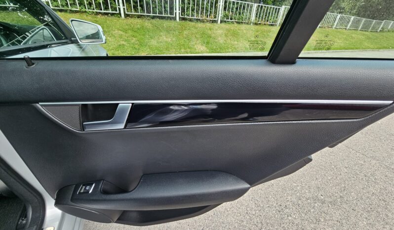Mercedes-Benz C Class 2.1 C200 CDI BlueEfficiency Executive SE G-Tronic+ Euro 5 (s/s) 4dr full