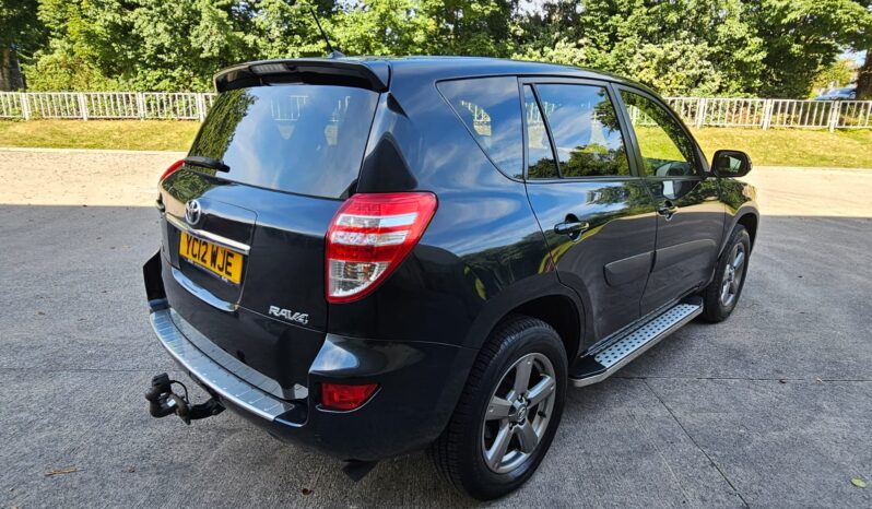 Toyota RAV4 2.2 D-4D XT-R 4WD Euro 5 5dr full