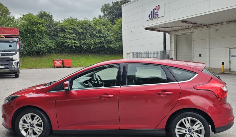 Ford Focus 1.6 TDCi ECOnetic Titanium Navigator Euro 5 (s/s) 5dr full