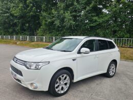 Mitsubishi Outlander 2.0h 12kWh GX3h CVT 4WD Euro 5 (s/s) 5dr