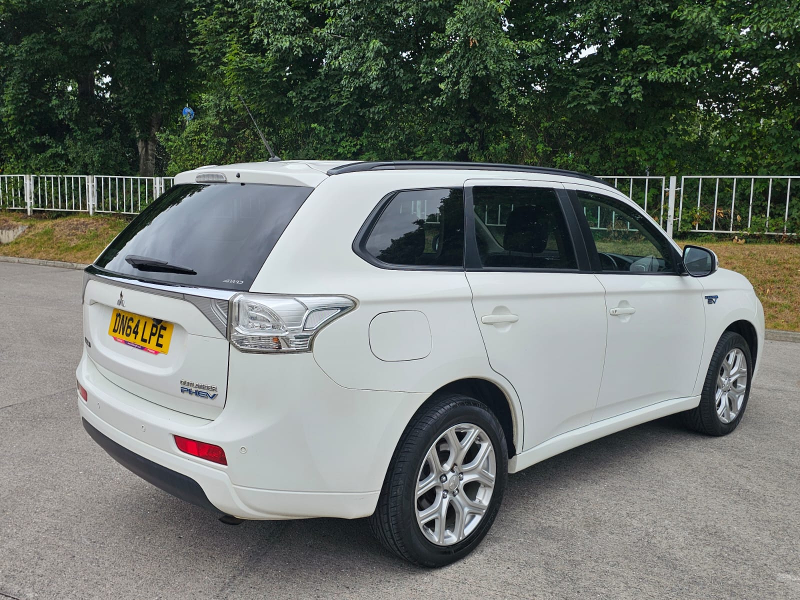 Mitsubishi Outlander 2.0h 12kWh GX3h CVT 4WD Euro 5 (s/s) 5dr