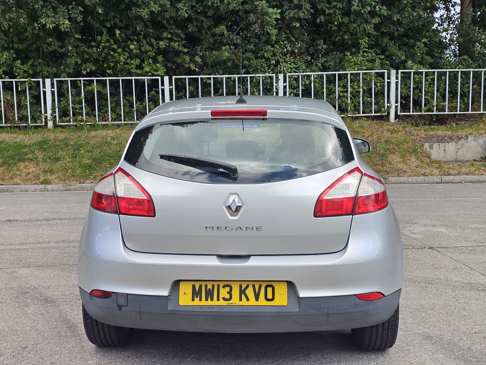 Renault Megane 1.6 16V Dynamique TomTom Euro 5 5dr