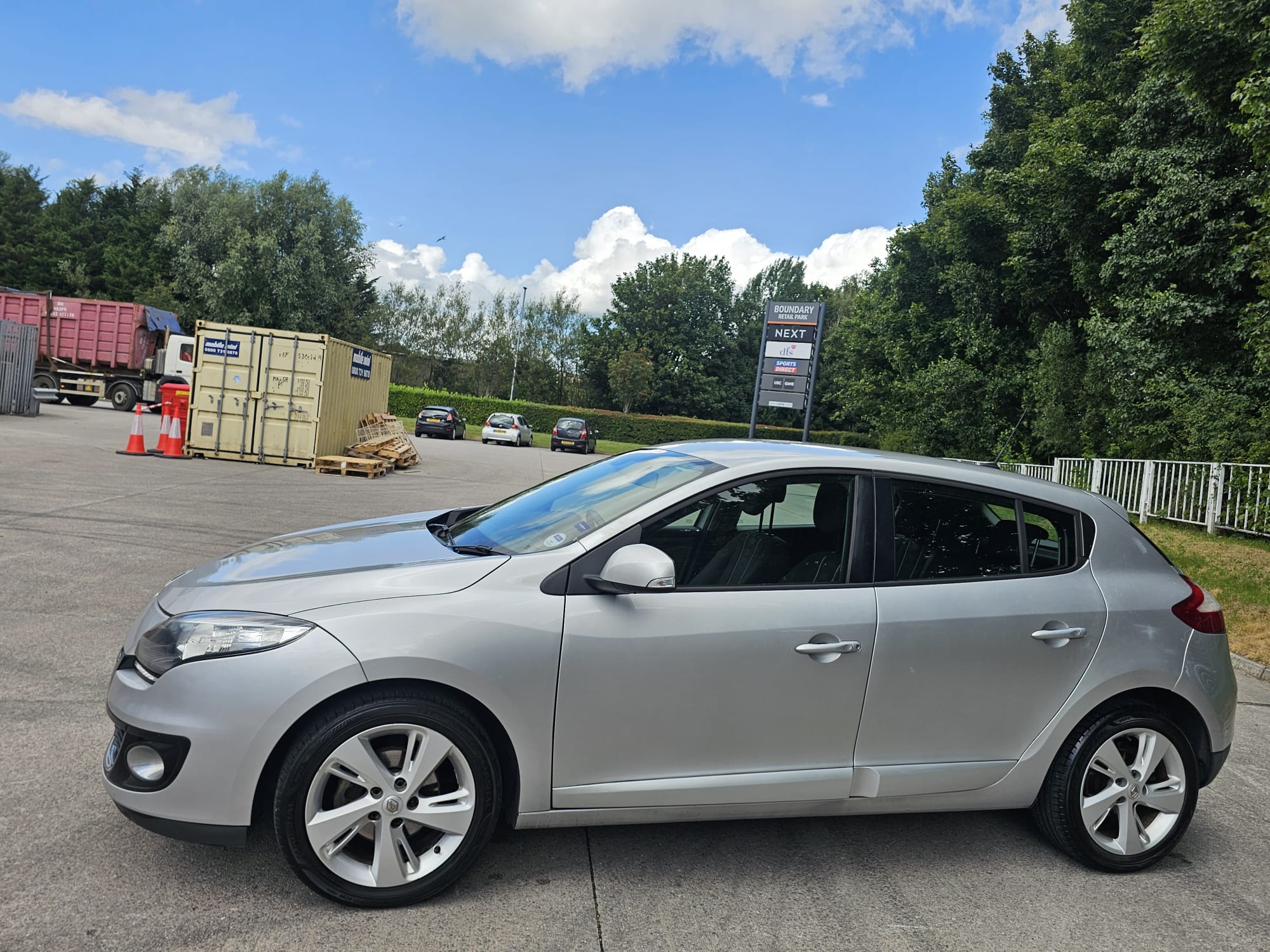 Renault Megane 1.6 16V Dynamique TomTom Euro 5 5dr