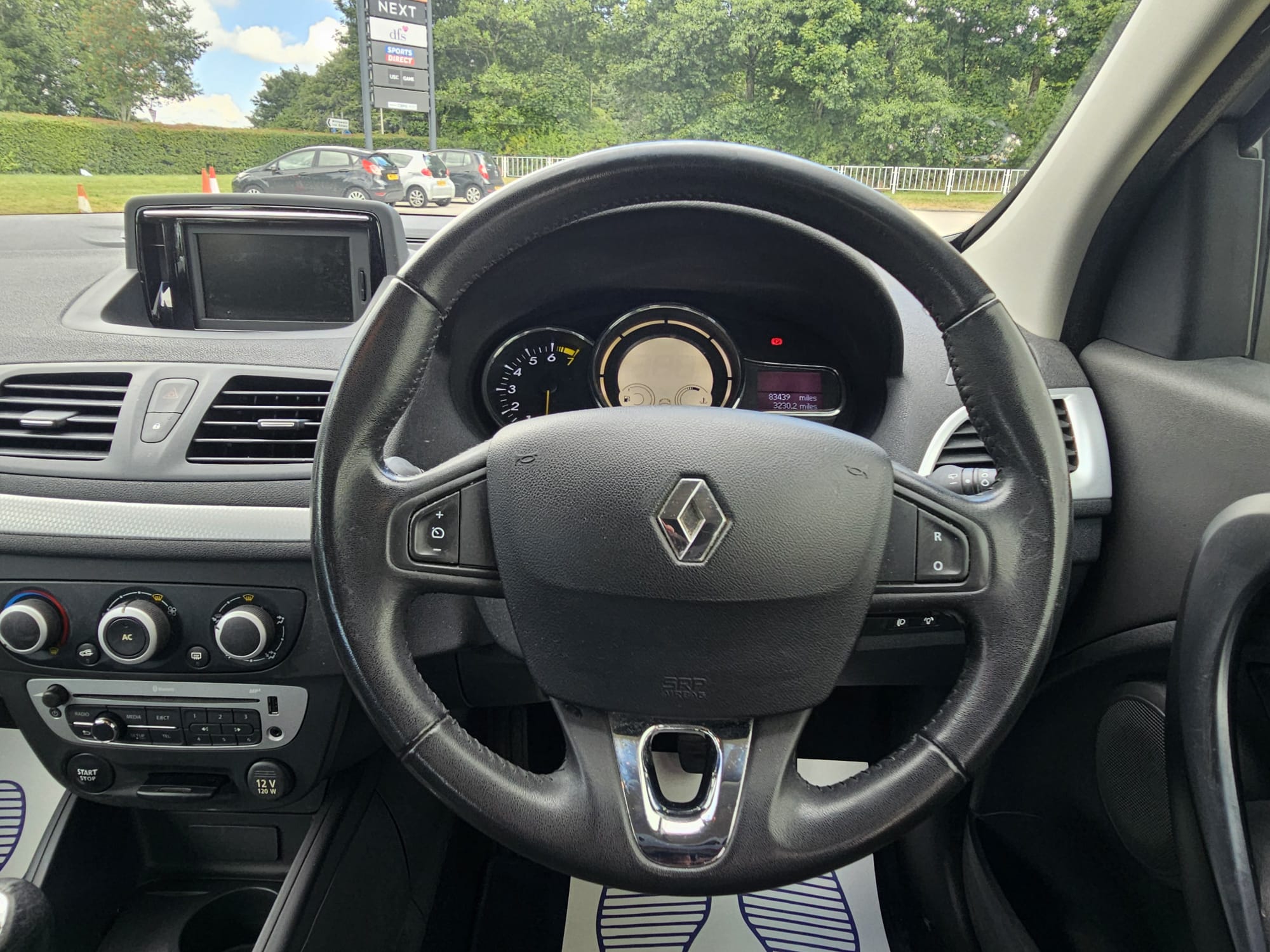 Renault Megane 1.6 16V Dynamique TomTom Euro 5 5dr