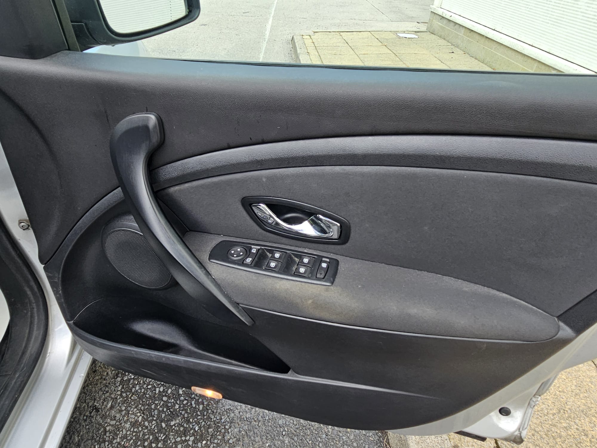 Renault Megane 1.6 16V Dynamique TomTom Euro 5 5dr