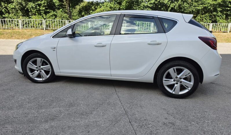 Vauxhall Astra 1.4i SRi Euro 6 5dr full