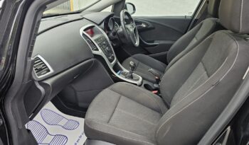 Vauxhall Astra 1.4i SRi Euro 6 5dr full