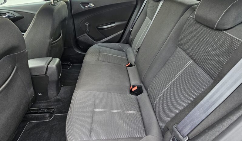 Vauxhall Astra 1.4i SRi Euro 6 5dr full