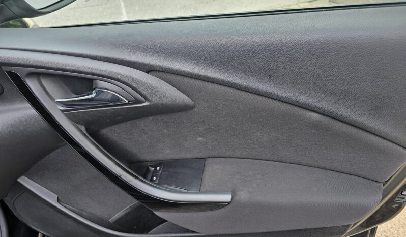 Vauxhall Astra 1.4i SRi Euro 6 5dr full