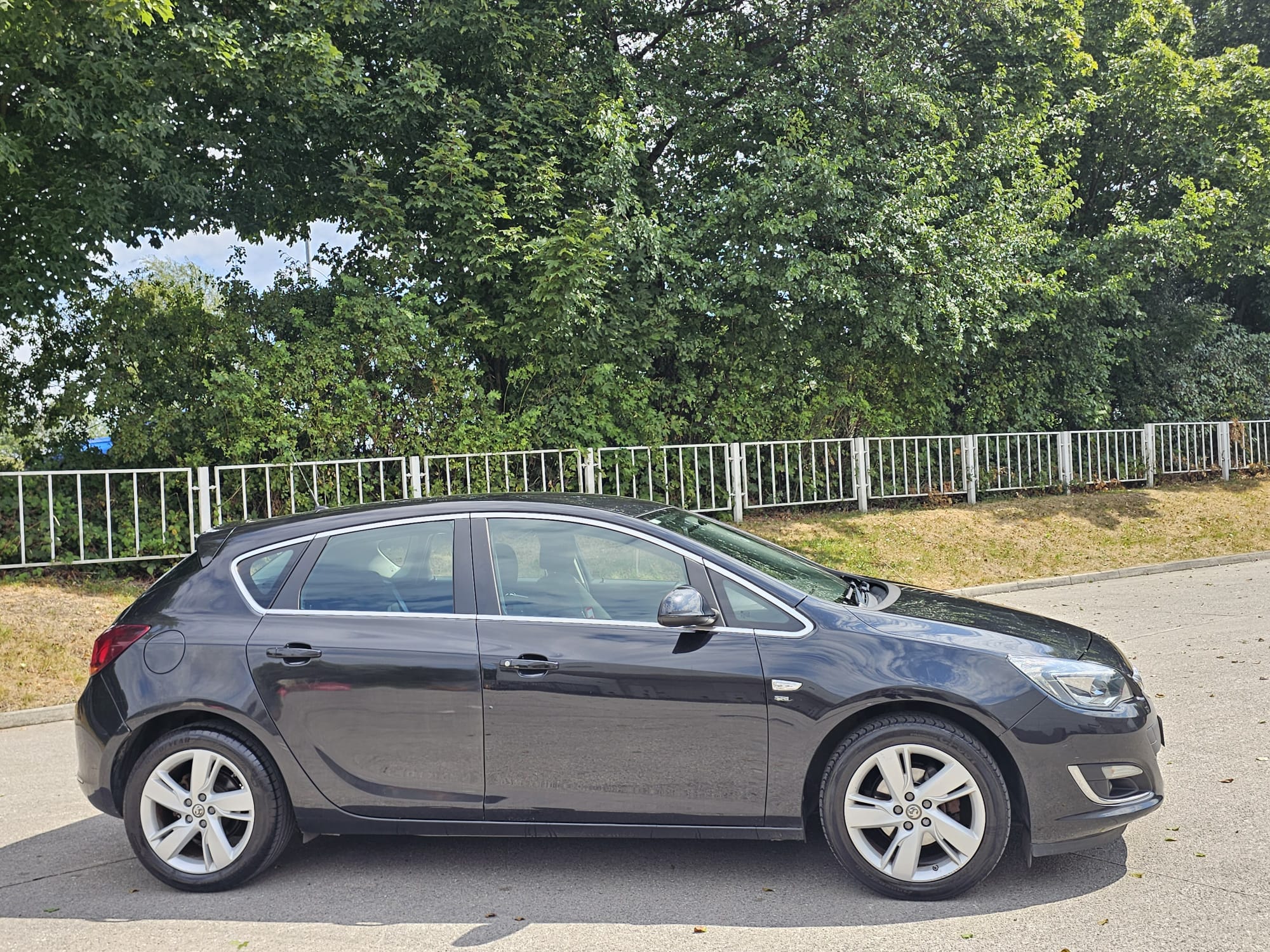 Vauxhall Astra 1.4i SRi Euro 6 5dr