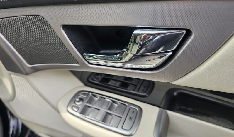 Jaguar XF 3.0d S V6 Premium Luxury Auto Euro 5 4dr full