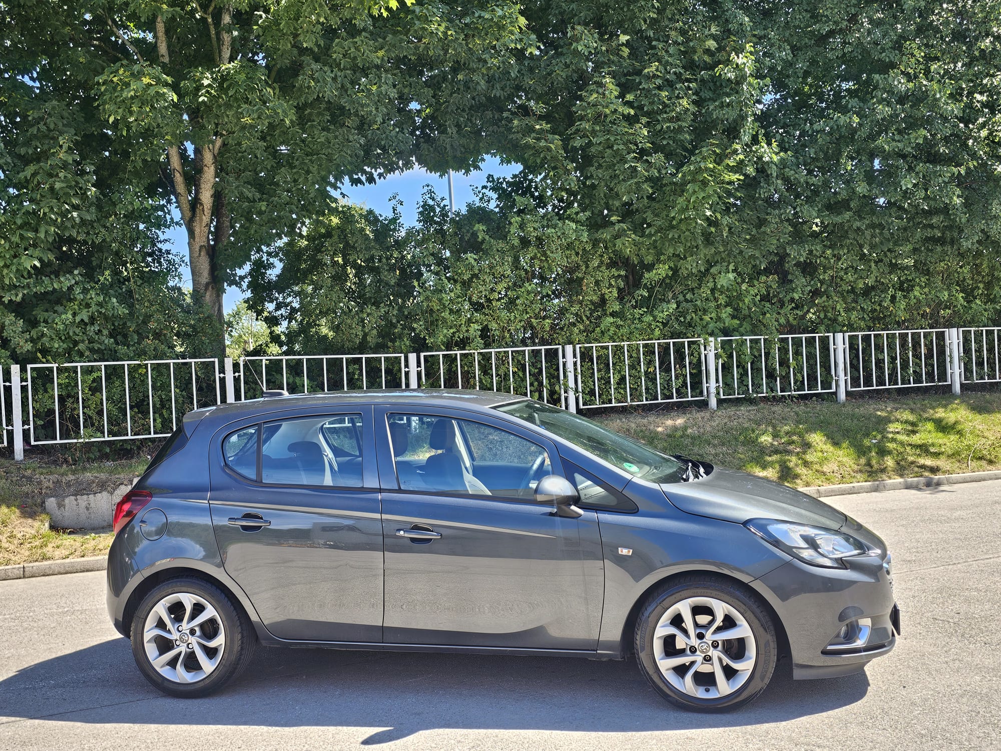 Vauxhall Corsa 1.4i ecoTEC SRi Euro 6 5dr