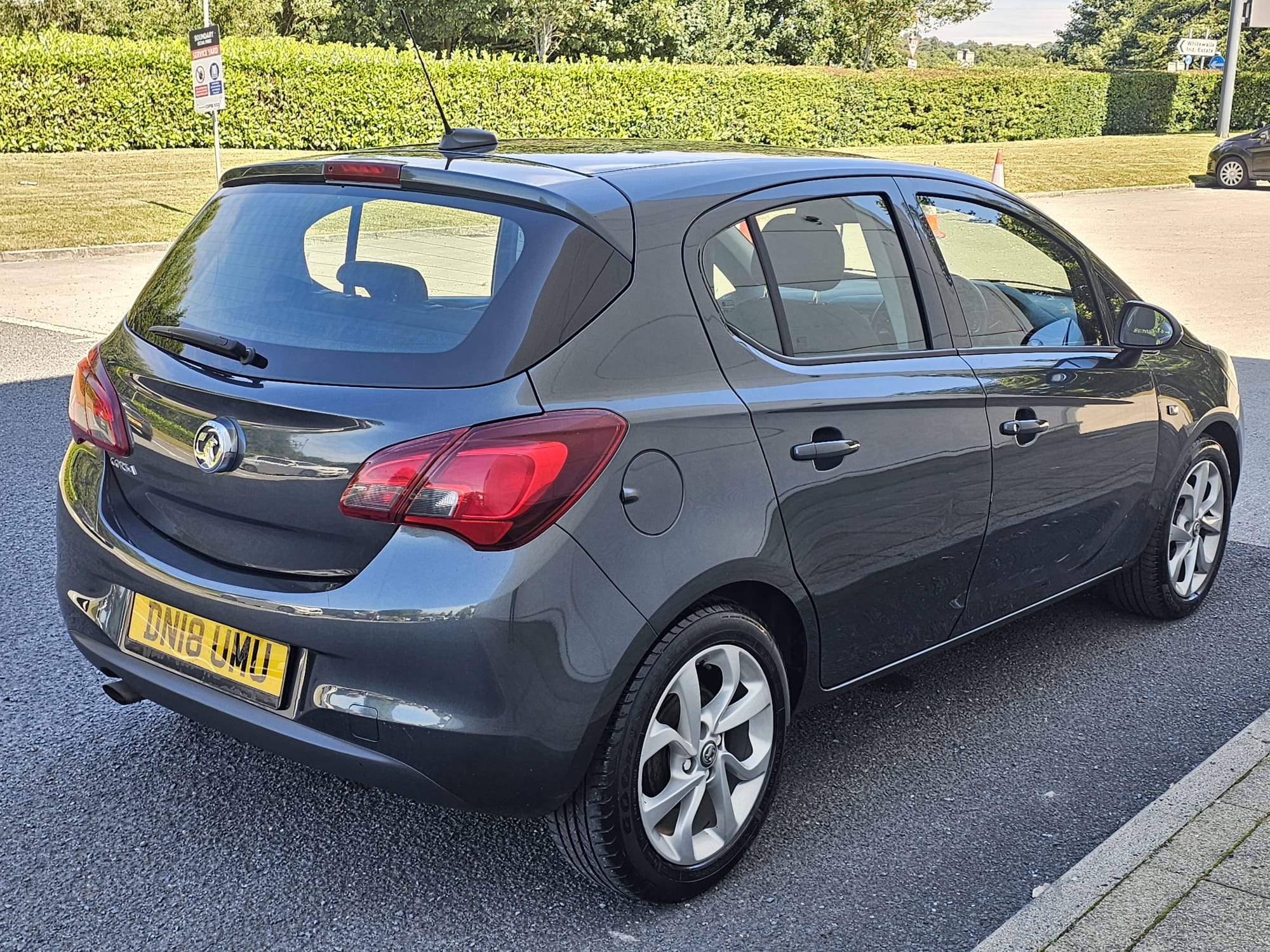 Vauxhall Corsa 1.4i ecoTEC SRi Euro 6 5dr