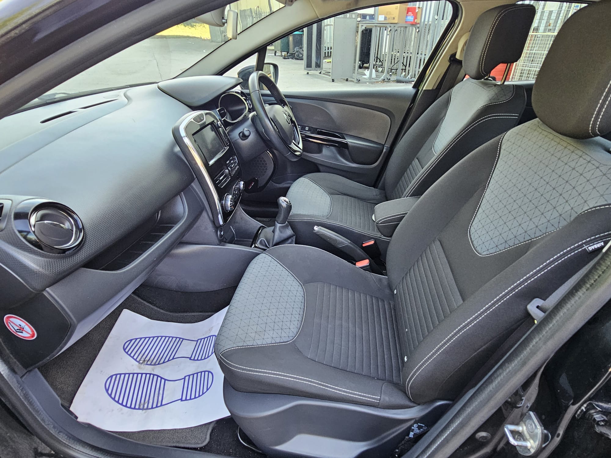 Renault Clio 1.5 dCi Dynamique S MediaNav Euro 5 (s/s) 5dr