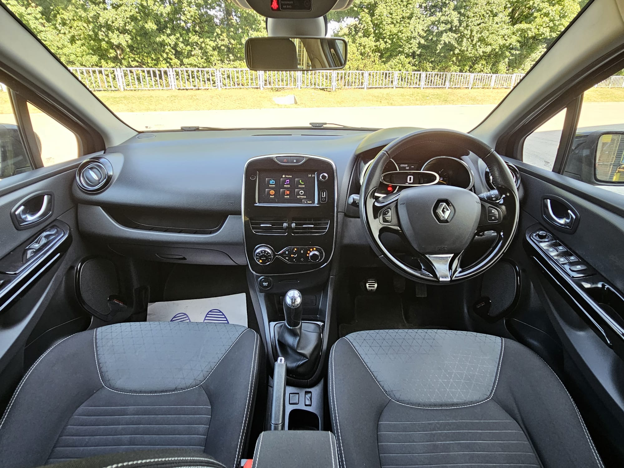 Renault Clio 1.5 dCi Dynamique S MediaNav Euro 5 (s/s) 5dr