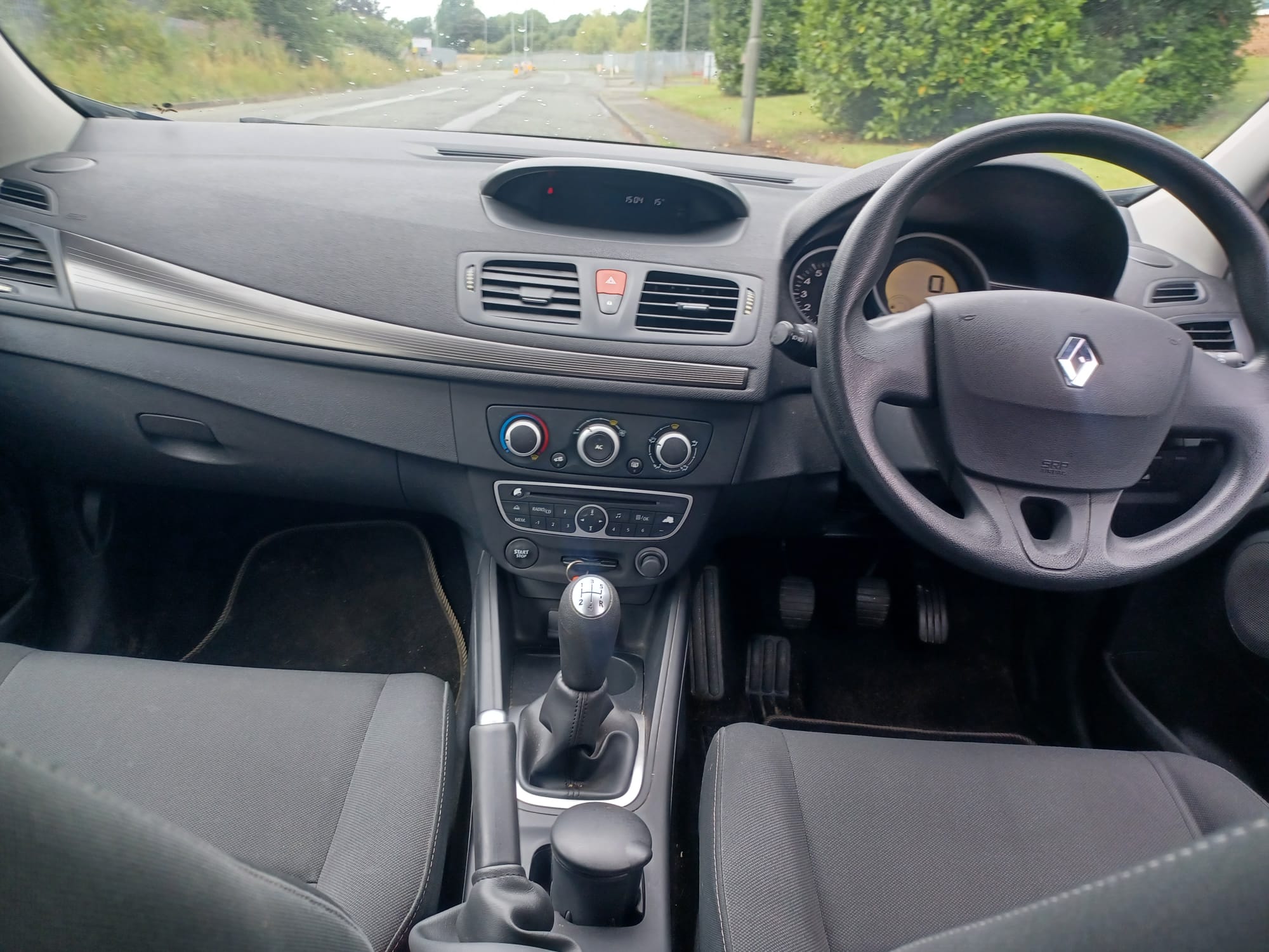 Renault Megane 1.6 16V Expression Euro 4 5dr