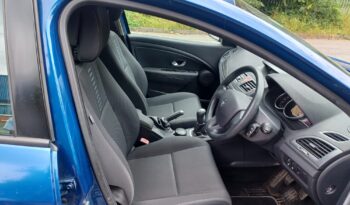 Renault Megane 1.6 16V Expression Euro 4 5dr full