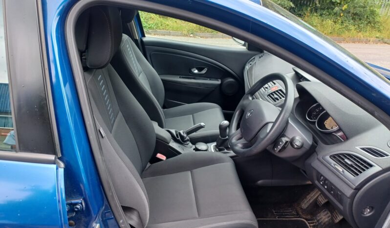 Renault Megane 1.6 16V Expression Euro 4 5dr full