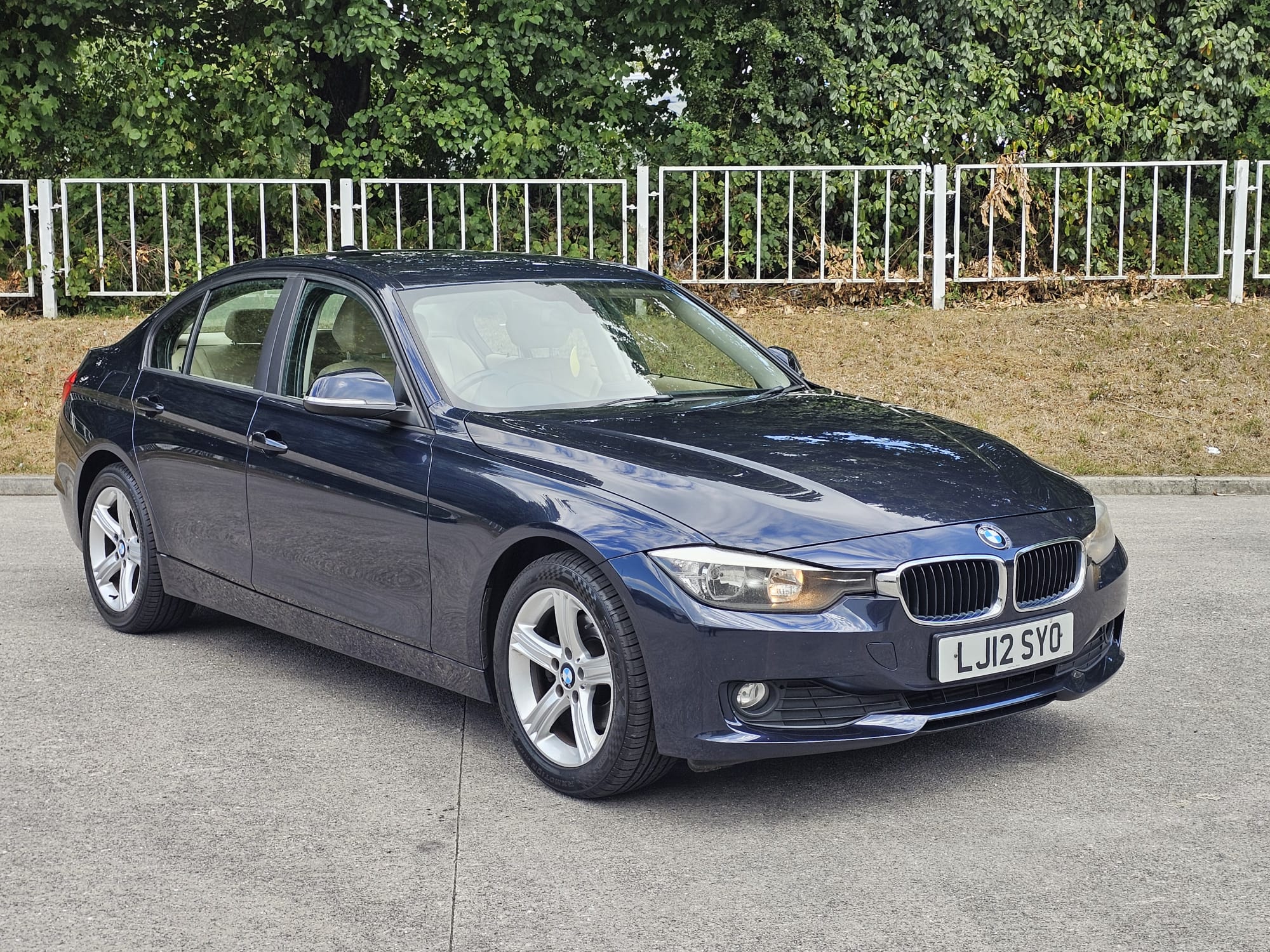 BMW 3 Series 2.0 320d SE Auto Euro 5 (s/s) 4dr