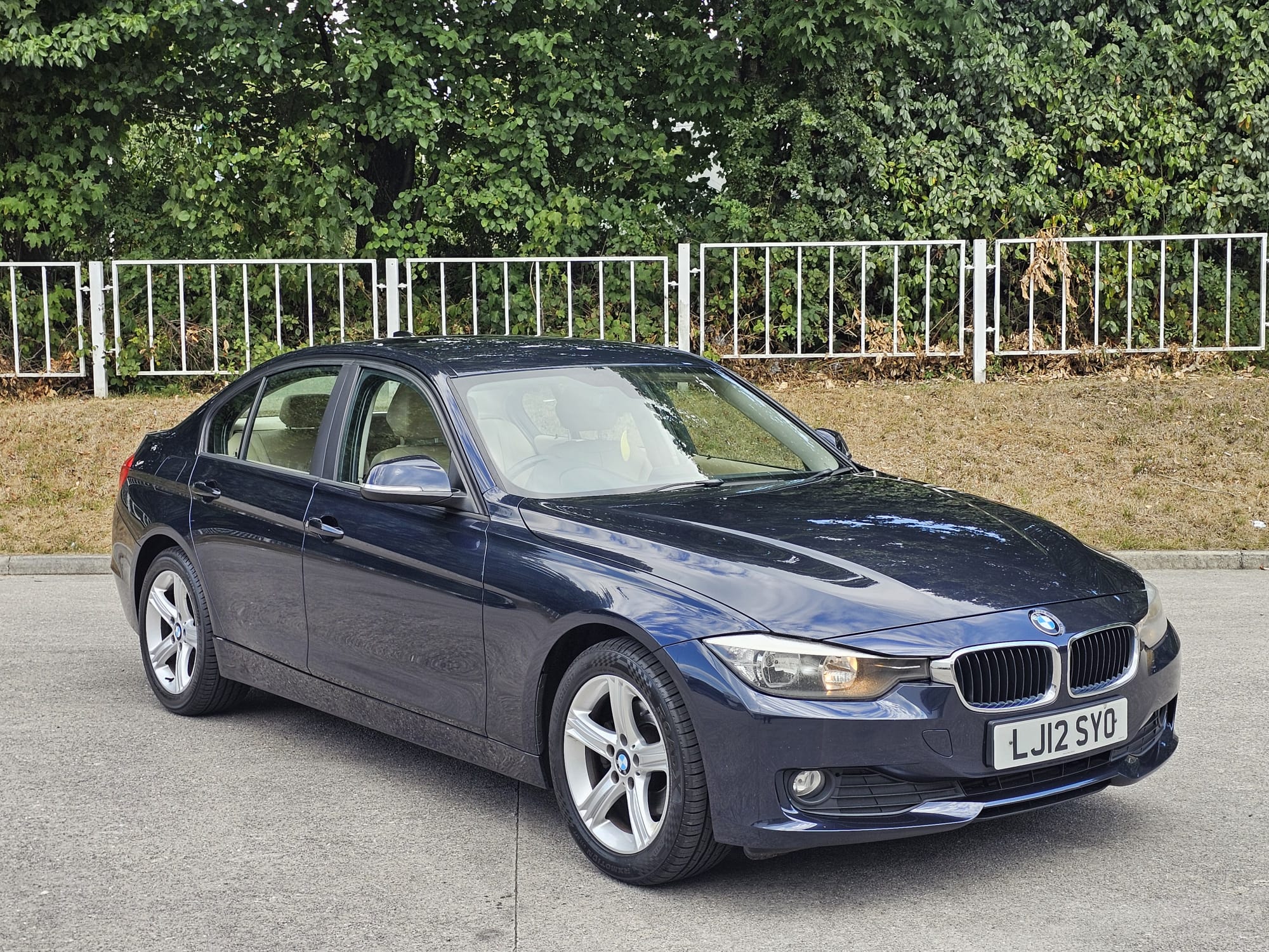 BMW 3 Series 2.0 320d SE Auto Euro 5 (s/s) 4dr