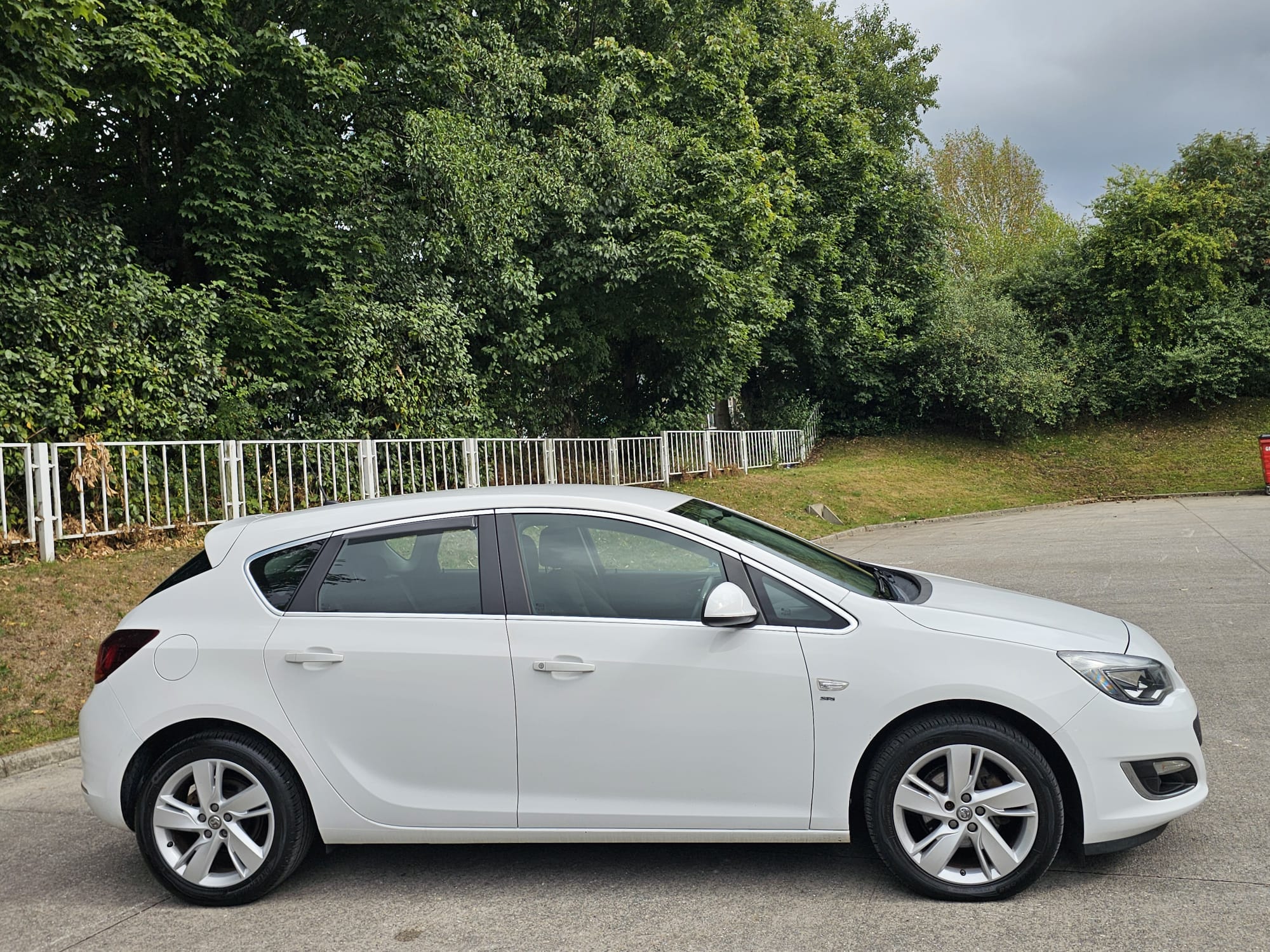 Vauxhall Astra 1.4i SRi Euro 6 5dr