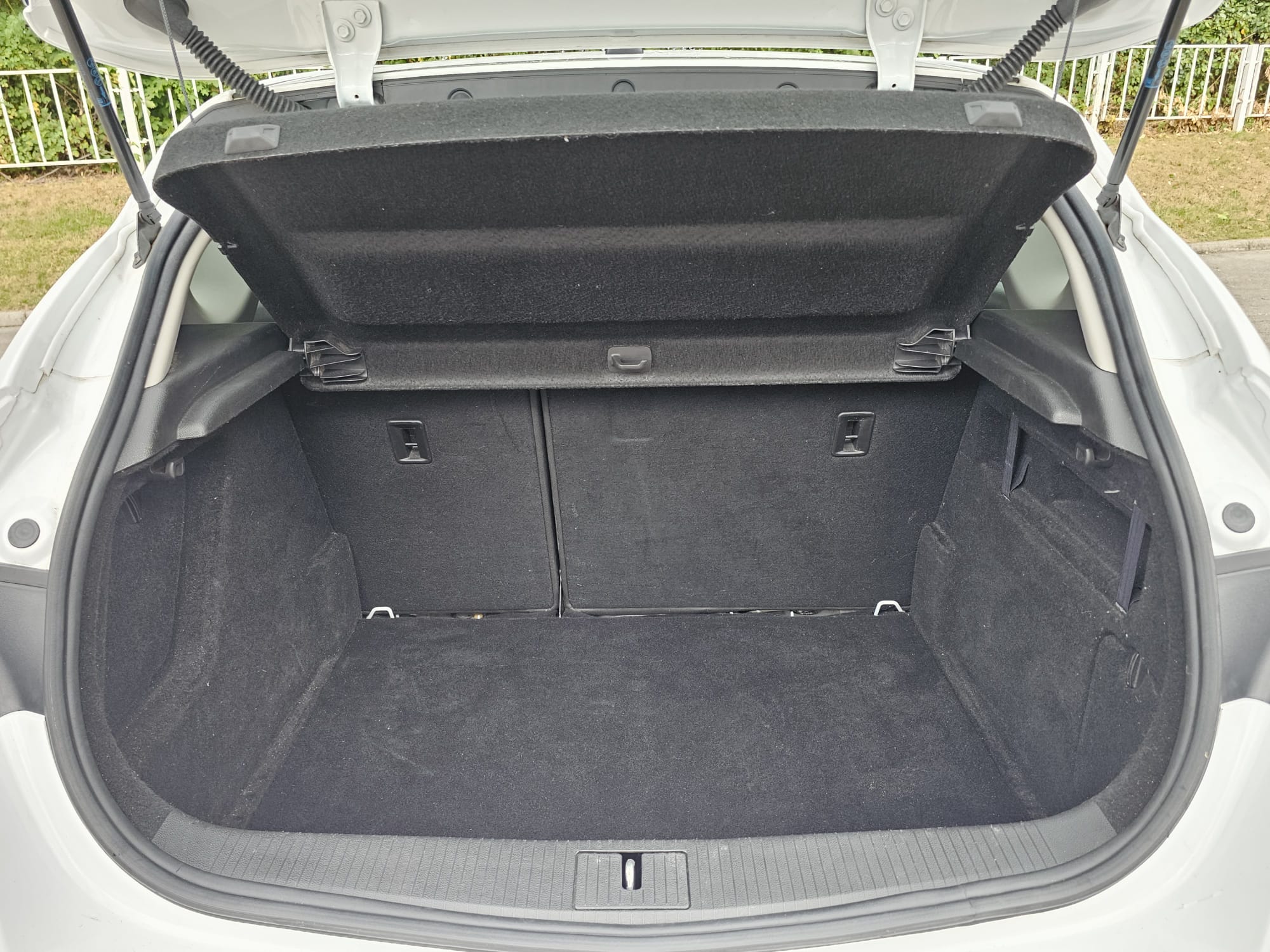 Vauxhall Astra 1.4i SRi Euro 6 5dr