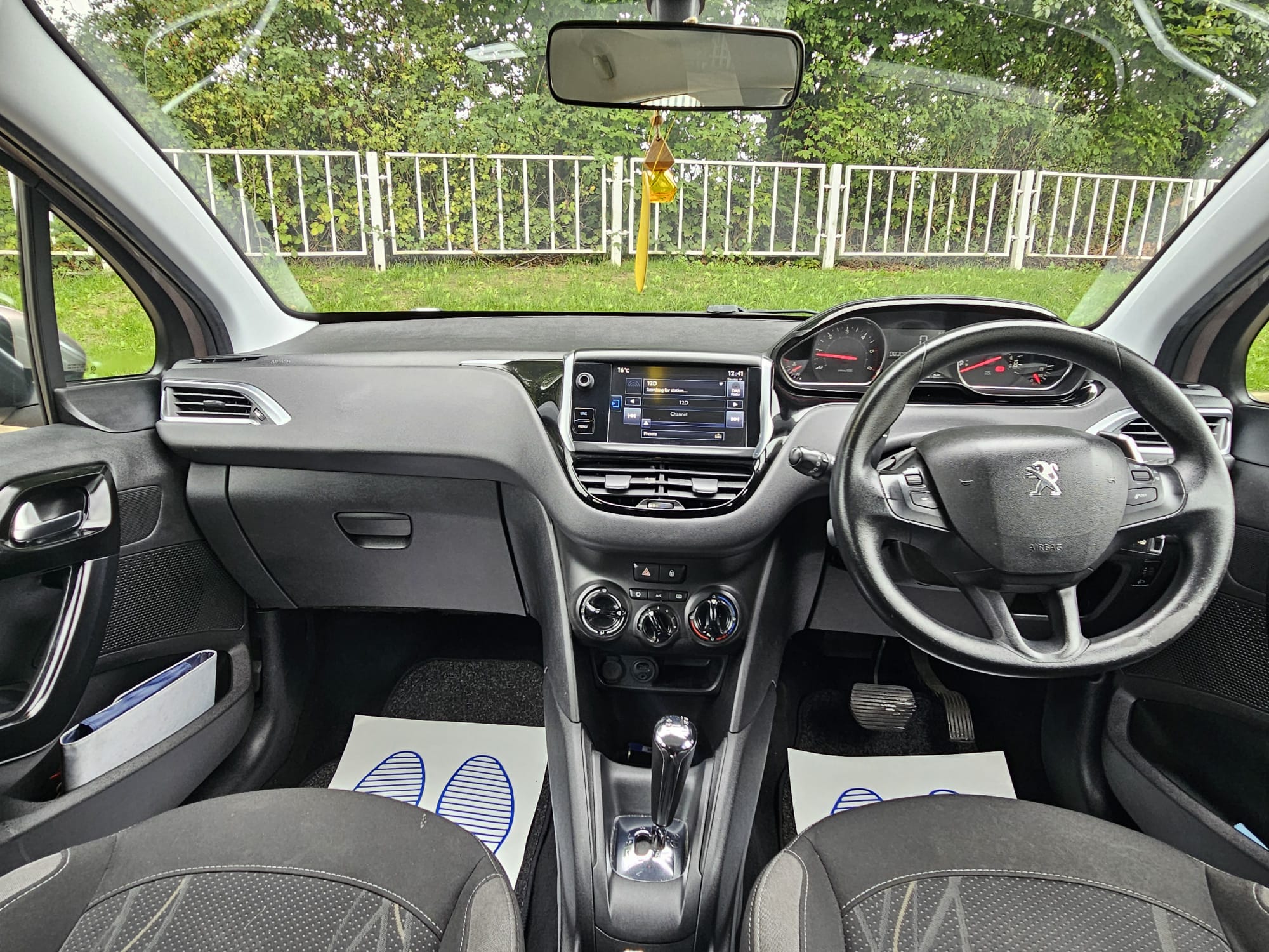 Peugeot 208 1.4 e-HDi Active EGC Euro 5 (s/s) 5dr