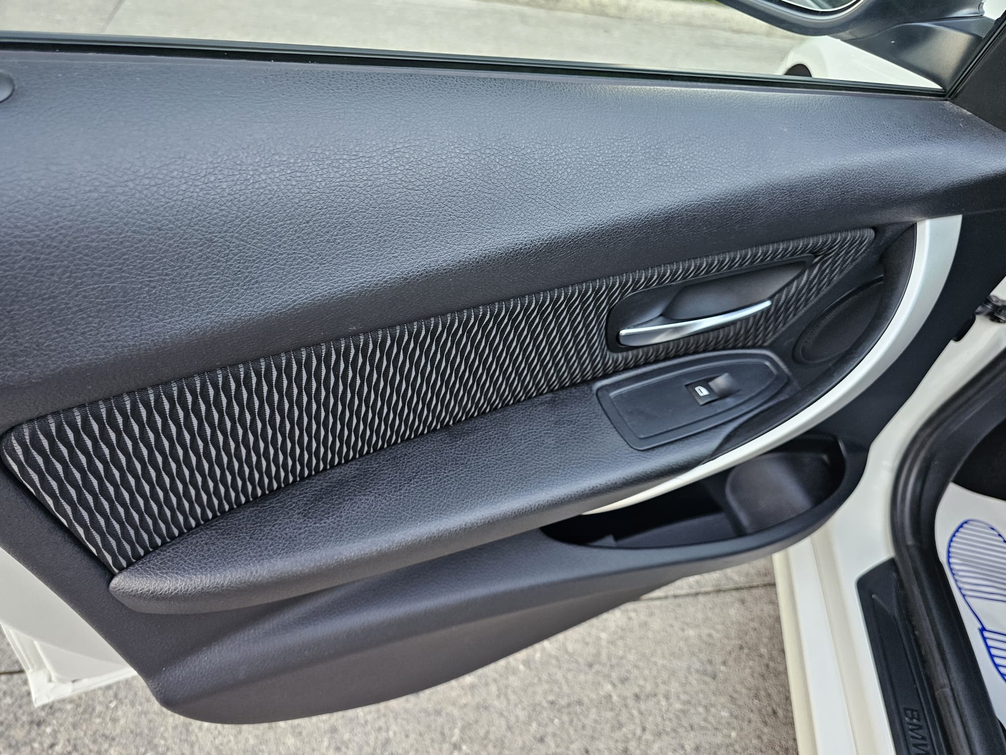 BMW 3 Series 2.0 320d ED EfficientDynamics Auto Euro 5 (s/s) 4dr