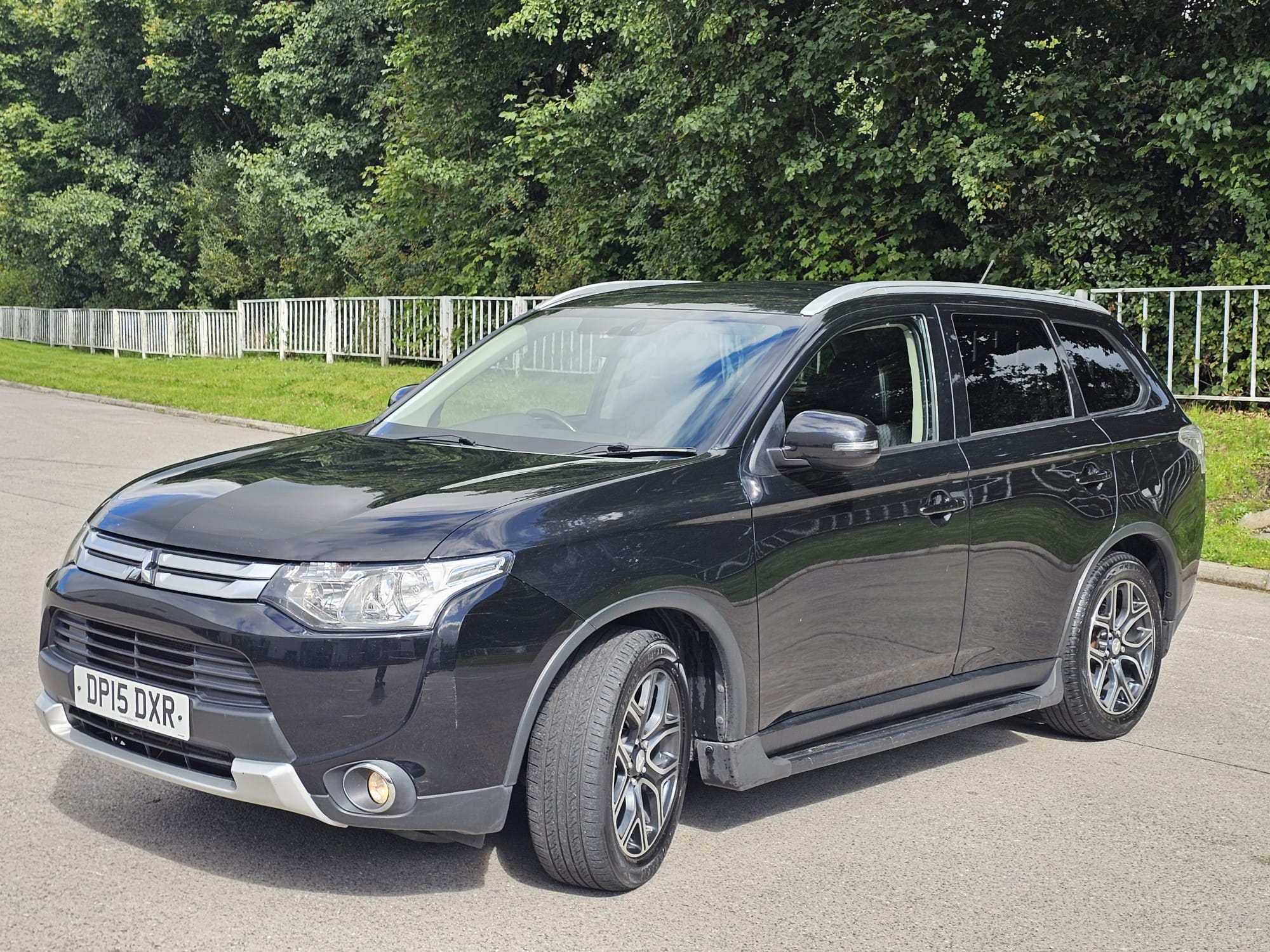 Mitsubishi Outlander 2.2 DI-D GX3 Auto 4WD Euro 5 (s/s) 5dr