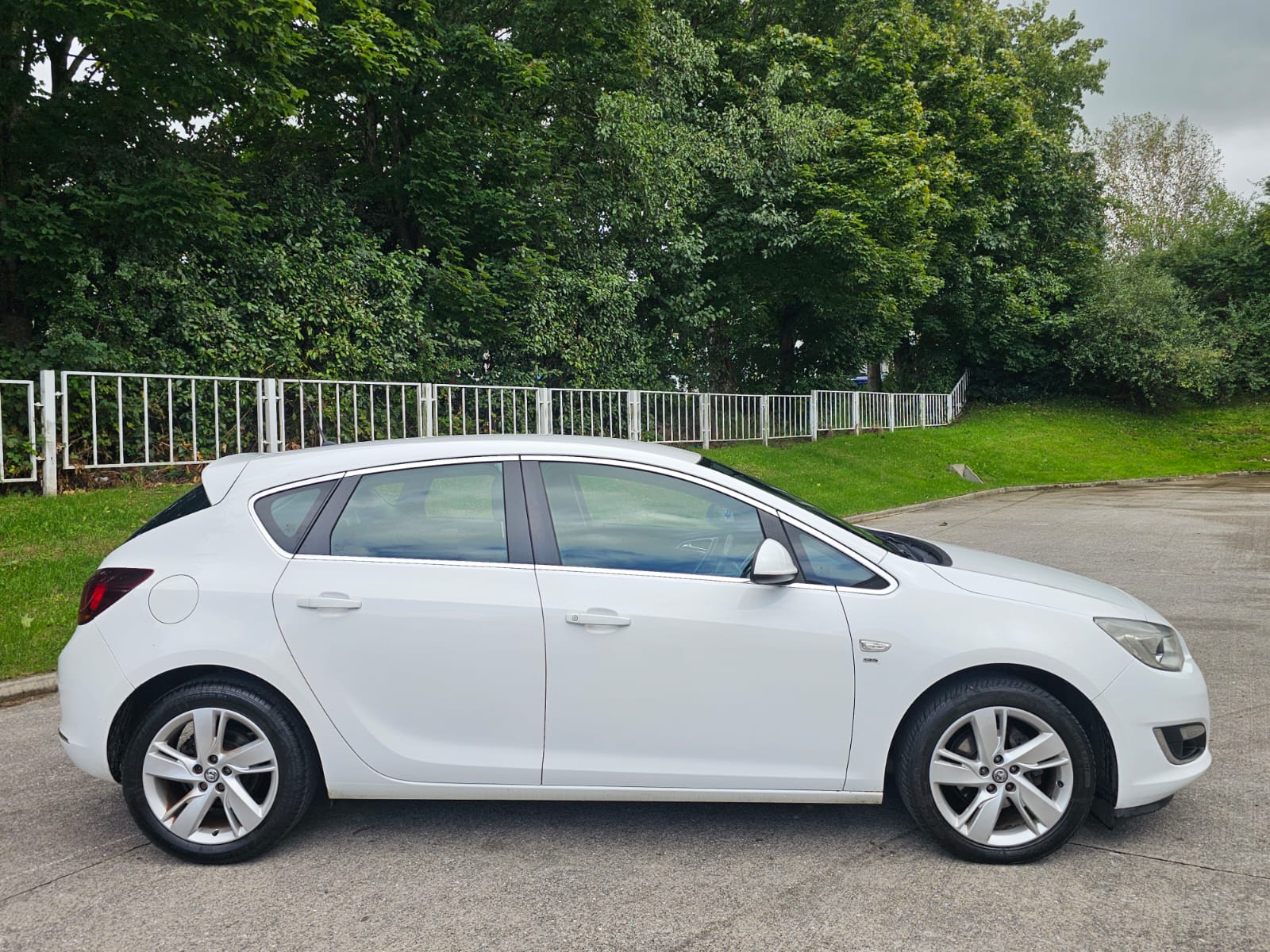 Vauxhall Astra 1.4 16v SRi Euro 5 5dr