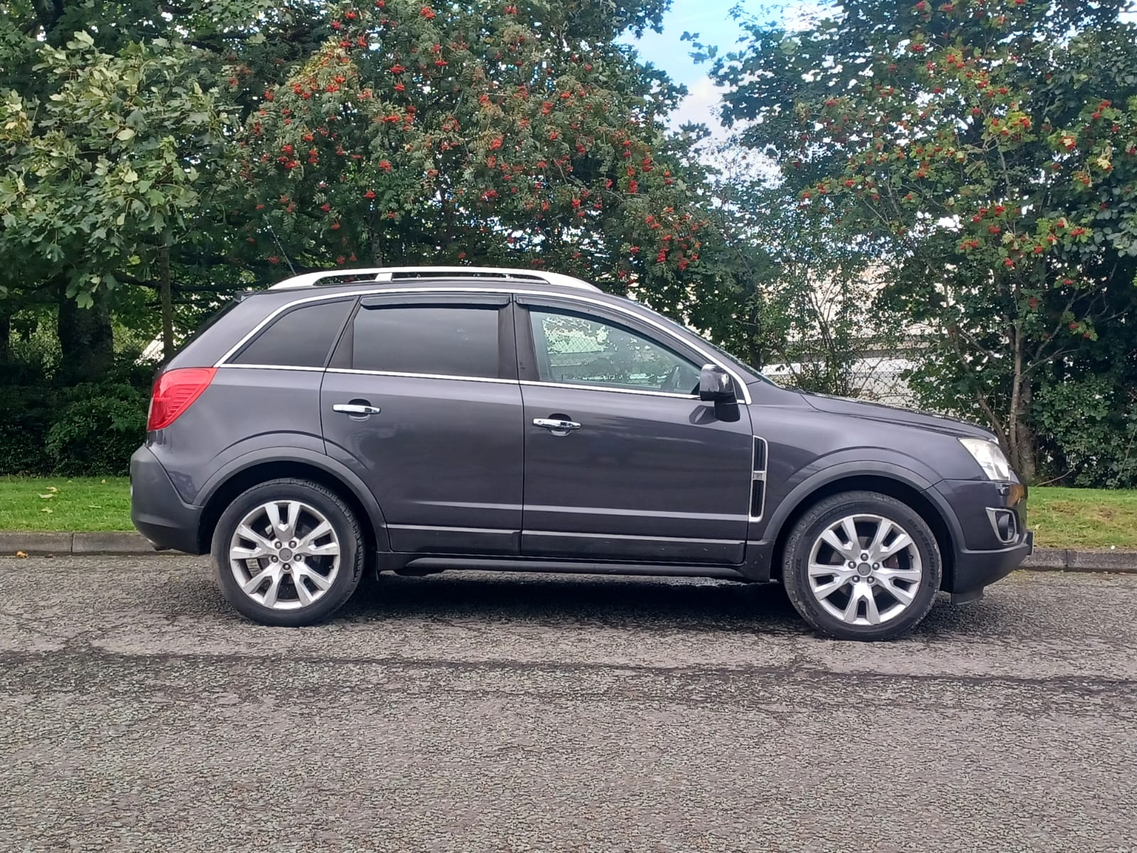 Vauxhall Antara 2.2 CDTi SE 4WD Euro 5 (s/s) 5dr (SNav)