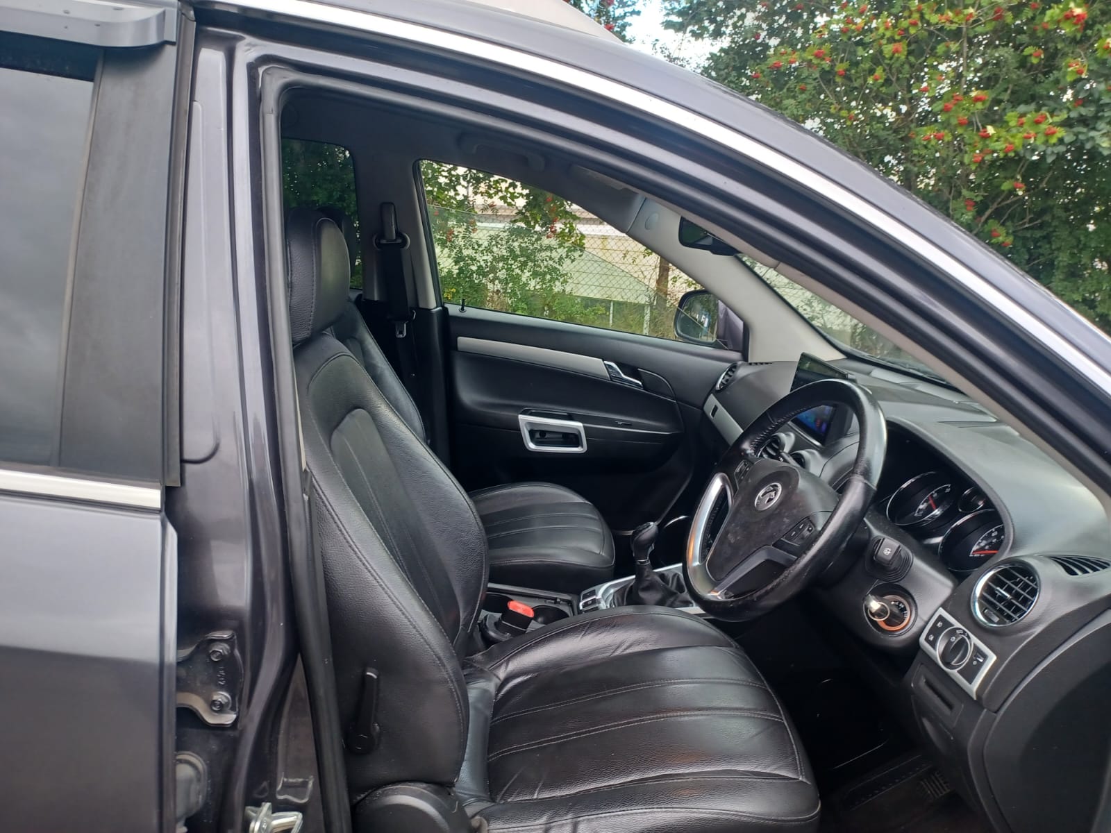 Vauxhall Antara 2.2 CDTi SE 4WD Euro 5 (s/s) 5dr (SNav)