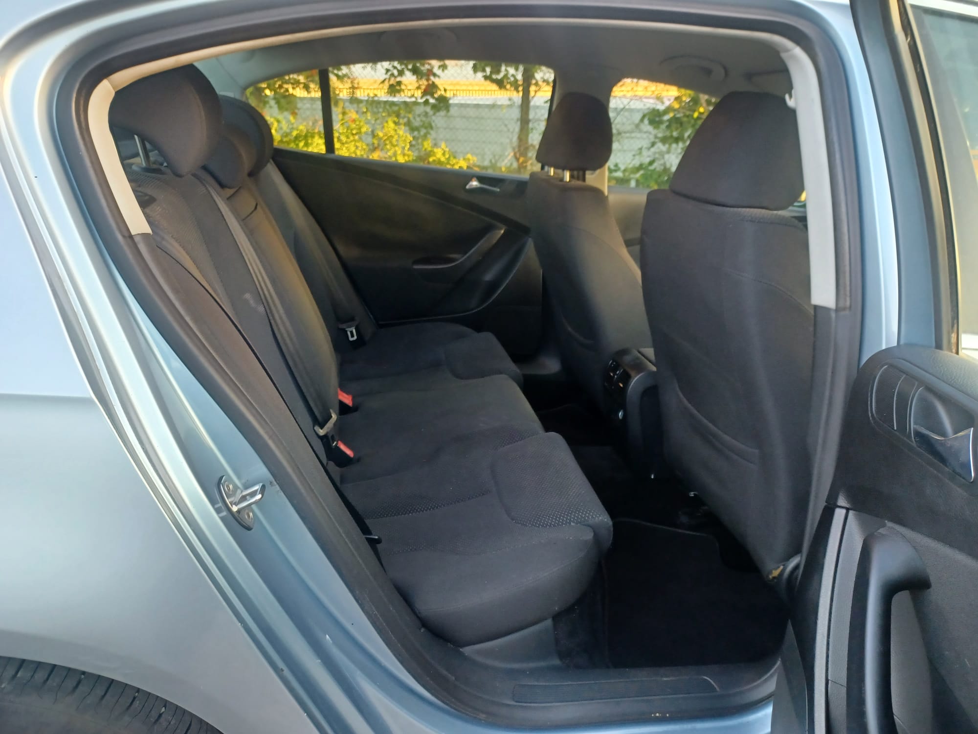 Volkswagen Passat 2.0 FSI SE Tiptronic Euro 4 4dr