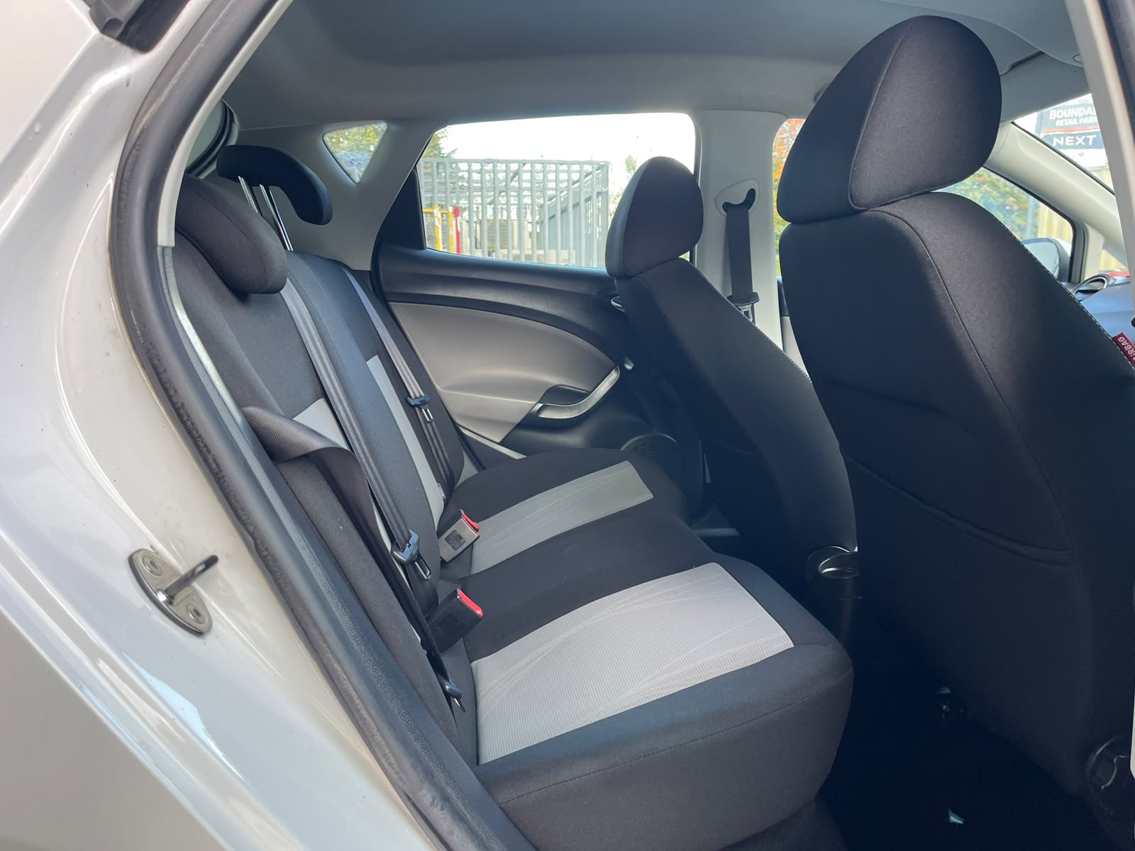 SEAT Ibiza 1.4 SE Euro 5 5dr