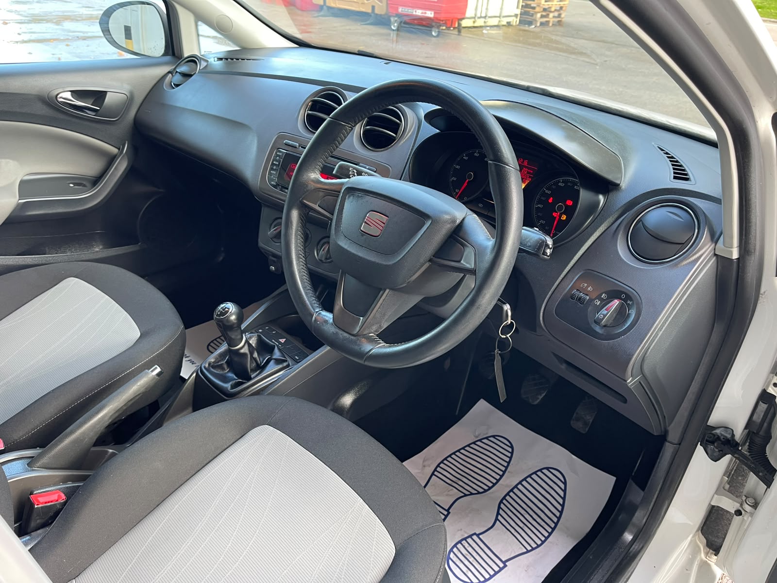 SEAT Ibiza 1.4 SE Euro 5 5dr